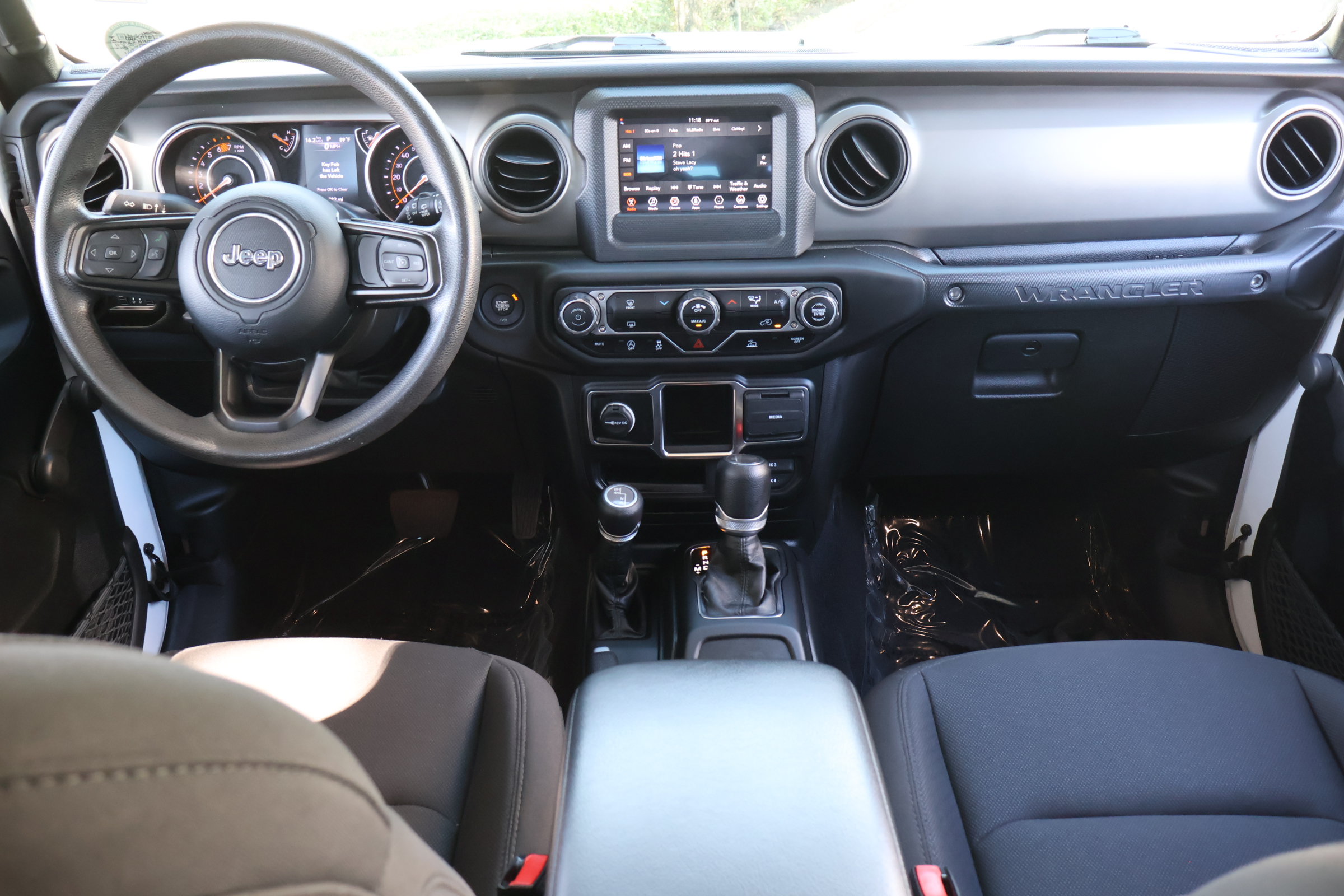 Used 2022 Jeep Wrangler Unlimited Sport AWD/4WD image 13