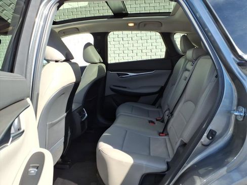 Used 2025 INFINITI QX50 Luxe image 13