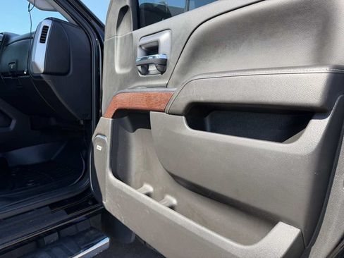 Used 2017 GMC Sierra 3500 SLT w/ Driver Alert Package AWD/4WD image 20