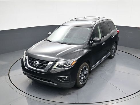 Used 2019 Nissan Pathfinder Platinum image 25