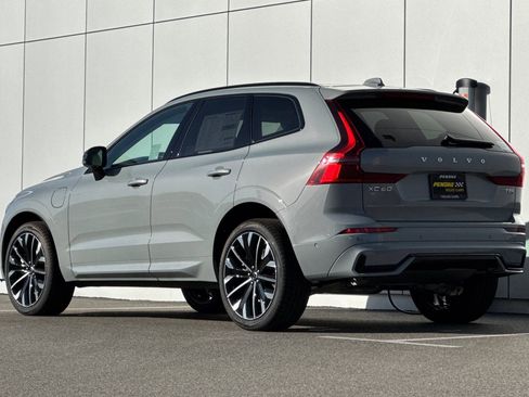 New 2026 Volvo XC60 T8 Ultra w/ Protection Package Premier AWD/4WD image 3