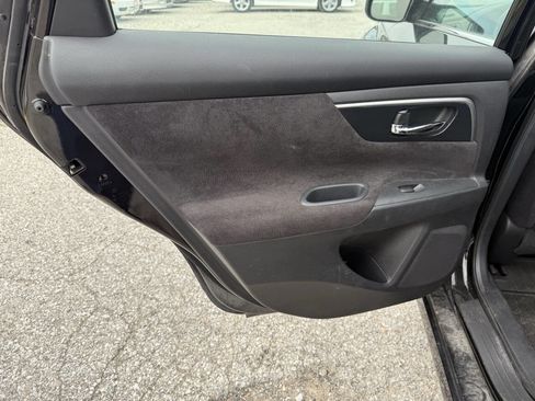 Used 2013 Nissan Altima 2.5 SV FWD image 21