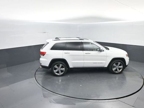 Used 2015 Jeep Grand Cherokee Limited image 24