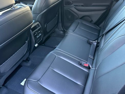 New 2026 Jeep Grand Cherokee Limited w/ Limited Altitude Package AWD/4WD image 11