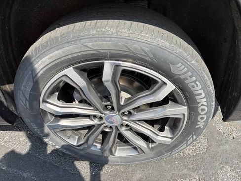 Used 2020 GMC Terrain Denali w/ Denali Premium Package AWD/4WD image 29