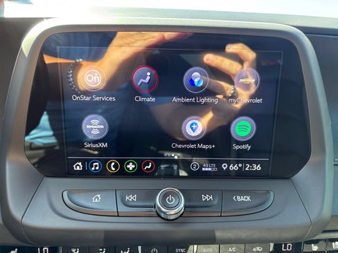 Used 2020 Chevrolet Camaro SS RWD image 21