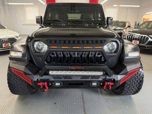 Used 2019 Jeep Wrangler Unlimited Sport S image 3