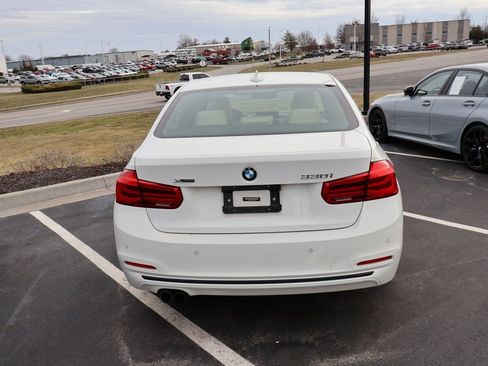 Used 2017 BMW 330i xDrive Sedan image 12