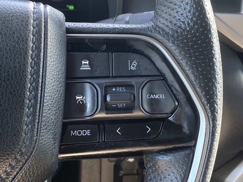 Used 2023 Toyota Tundra Limited image 38