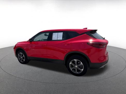 Used 2025 Chevrolet Blazer LT FWD image 8