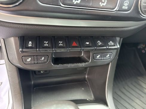 Used 2022 Chevrolet Colorado ZR2 image 17