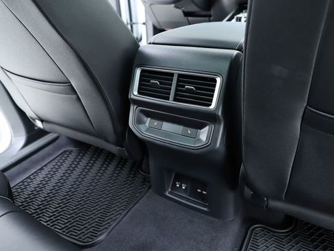 New 2026 Volkswagen Atlas Cross Sport SEL Premium R-Line image 40