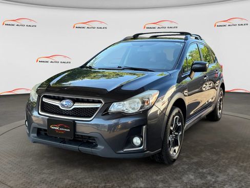 Used 2017 Subaru Crosstrek 2.0i Premium AWD/4WD image 1