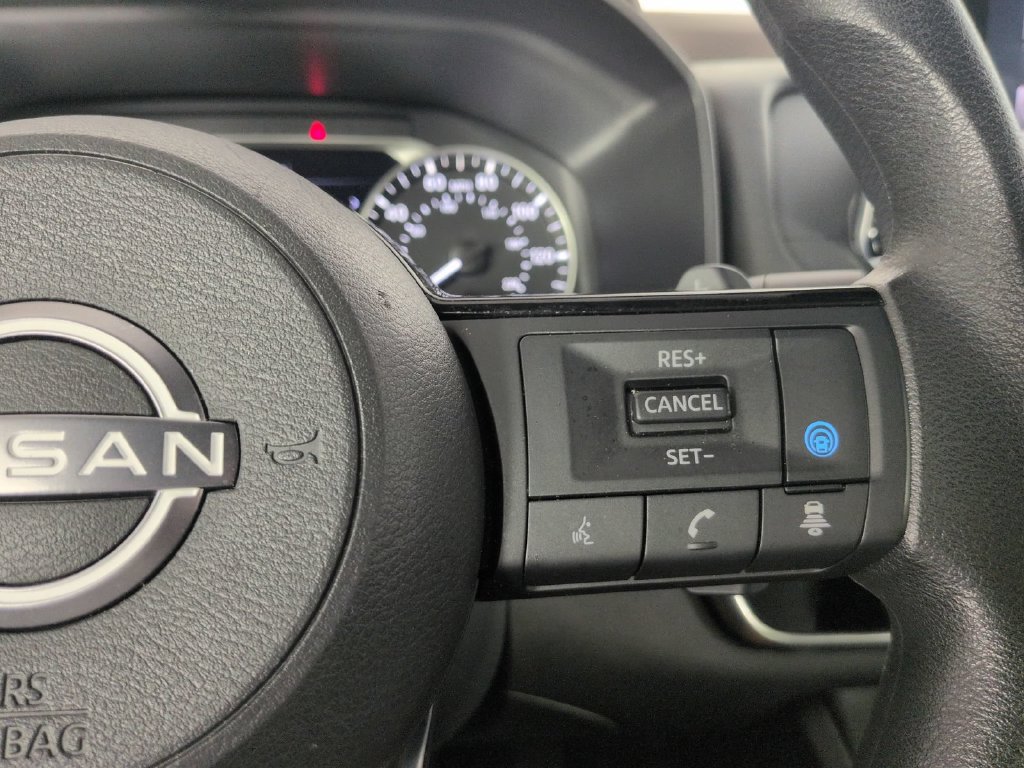 Used 2023 Nissan Rogue SV AWD/4WD image 41