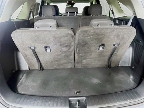 Used 2025 Kia Sorento LX image 25