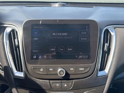 Used 2020 Chevrolet Malibu LT image 18