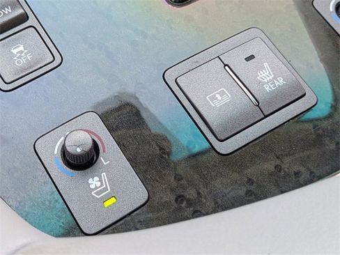 Used 2011 Lexus LS 460 image 24