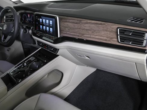 New 2026 Volkswagen Atlas SEL Premium R-Line image 44