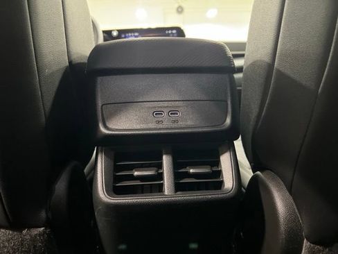Used 2026 Chevrolet Equinox LT w/ Convenience Package II AWD/4WD image 14