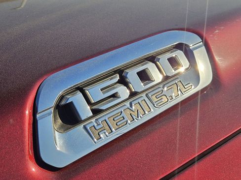 Used 2020 RAM 1500 Laramie AWD/4WD image 14