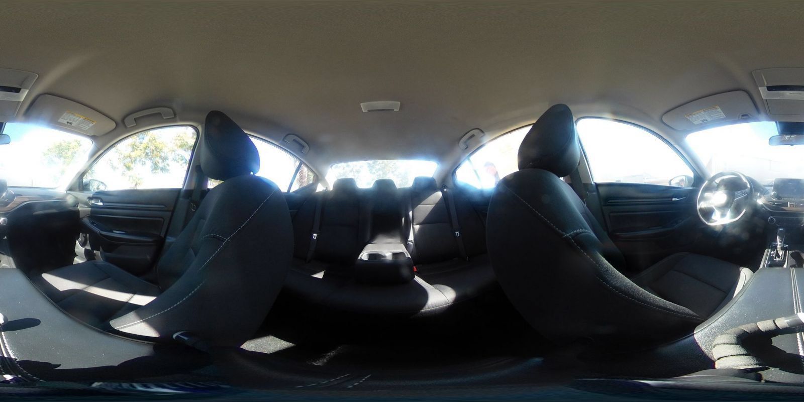 Used 2025 Nissan Altima 2.5 SV FWD image 41