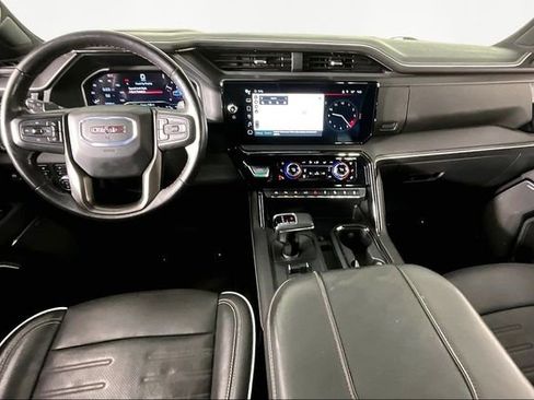 Used 2024 GMC Sierra 1500 AT4X image 8