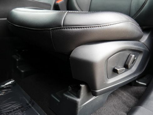 Used 2024 Ford Explorer Limited w/ Limited Technology Package AWD/4WD image 13
