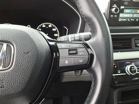 Used 2025 Honda Pilot Touring image 28