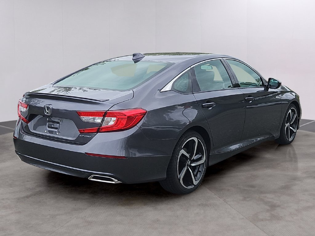 Used 2018 Honda Accord Sport image 4