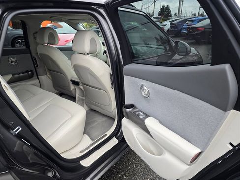 Used 2024 Genesis GV60 RWD image 14