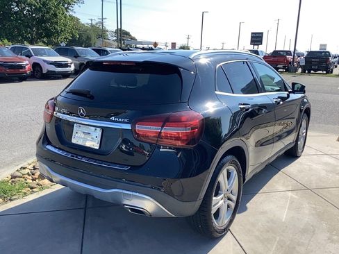 Used 2020 Mercedes-Benz GLA 250 4MATIC image 6