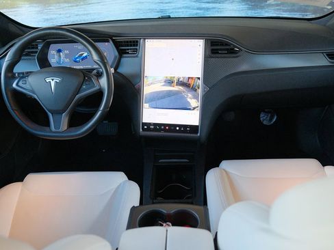 Used 2018 Tesla Model S 75D image 17