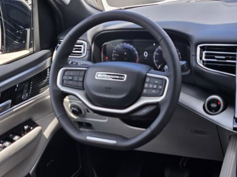 New 2026 Jeep Grand Wagoneer L Limited AWD/4WD image 18