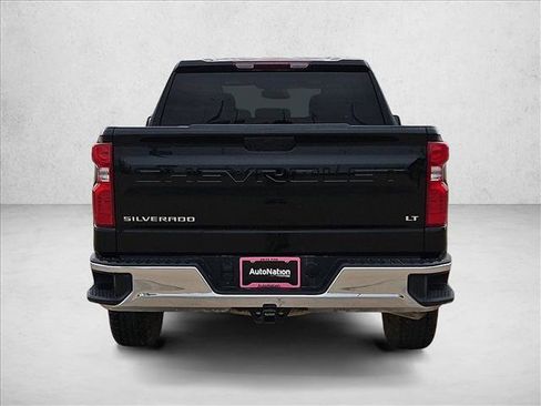 Used 2025 Chevrolet Silverado 1500 LT AWD/4WD image 12