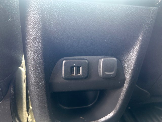 Used 2015 GMC Canyon SLE AWD/4WD image 41