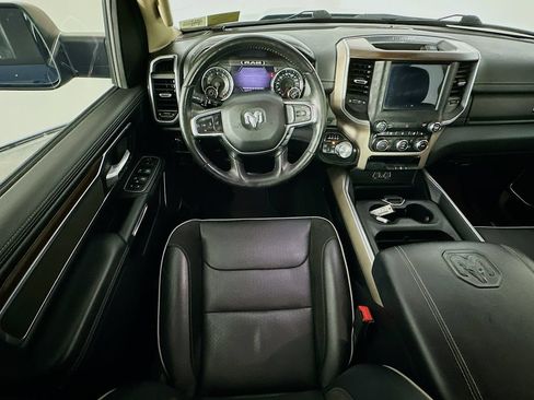 Used 2021 RAM 1500 Laramie AWD/4WD image 9