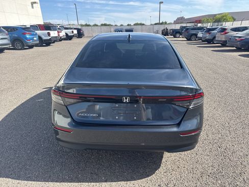 Used 2023 Honda Accord EX image 4