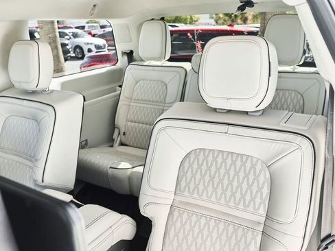 Used 2023 Lincoln Navigator Black Label AWD/4WD image 46