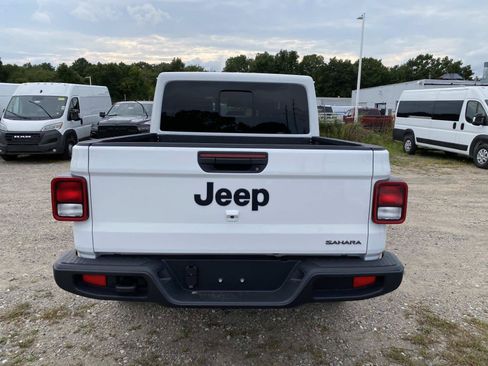 New 2026 Jeep Gladiator Sport AWD/4WD image 4