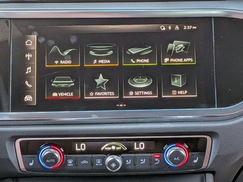 Certified 2025 Audi Q3 2.0T Premium w/ Convenience Package image 13