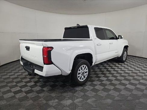Used 2024 Toyota Tacoma SR5 AWD/4WD image 3