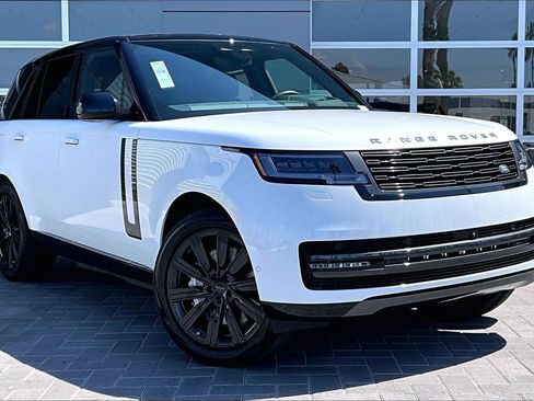 New 2026 Land Rover Range Rover SE AWD/4WD image 2