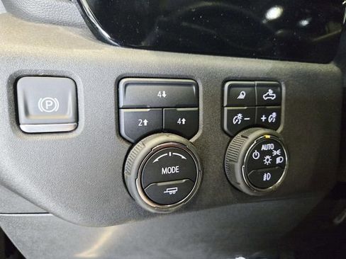 Used 2025 Chevrolet Silverado 2500 LT w/ Trail Boss Package image 29