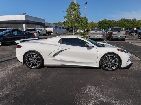 Used 2025 Chevrolet Corvette Stingray Premium Conv w/ Z51 Performance Package RWD image 11