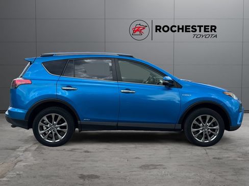 Used 2018 Toyota RAV4 Limited w/ Advanced Technology Package AWD/4WD image 6