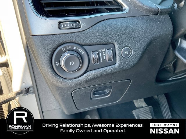 Used 2019 Jeep Cherokee Limited AWD/4WD image 19