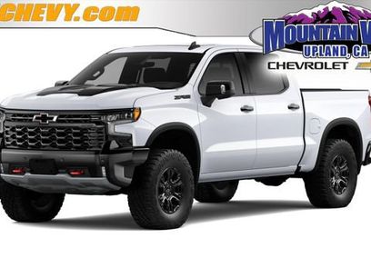New 2026 Chevrolet Silverado 1500 ZR2 w/ LPO, Dark Essentials Package