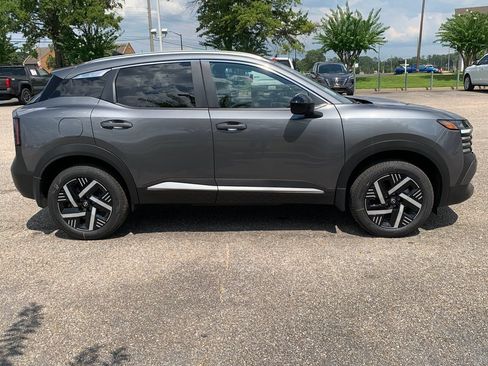 New 2026 Nissan Kicks SV w/ Cold Weather Package FWD image 2