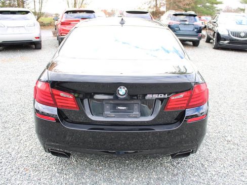 Used 2011 BMW 550i xDrive Sedan image 8
