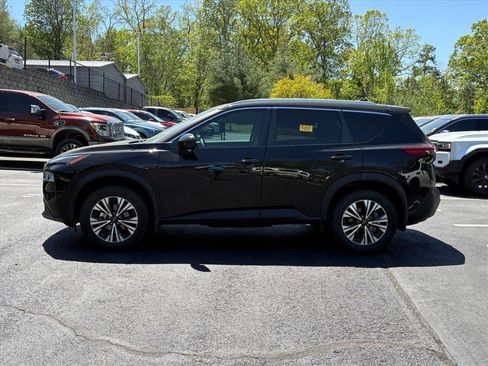 Certified 2023 Nissan Rogue SV w/ SV Premium B Package AWD/4WD image 4